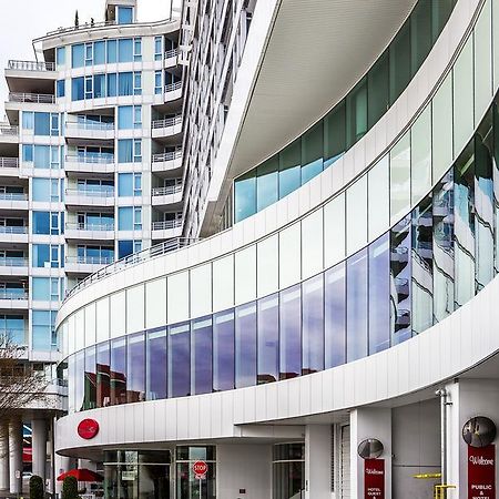 Pinnacle Hotel At The Pier North Vancouver Exterior foto