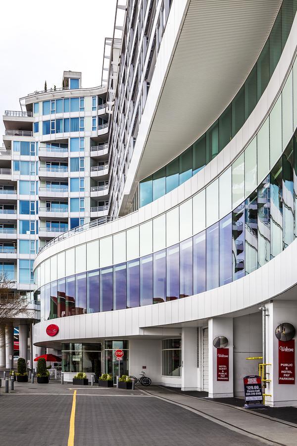 Pinnacle Hotel At The Pier North Vancouver Exterior foto